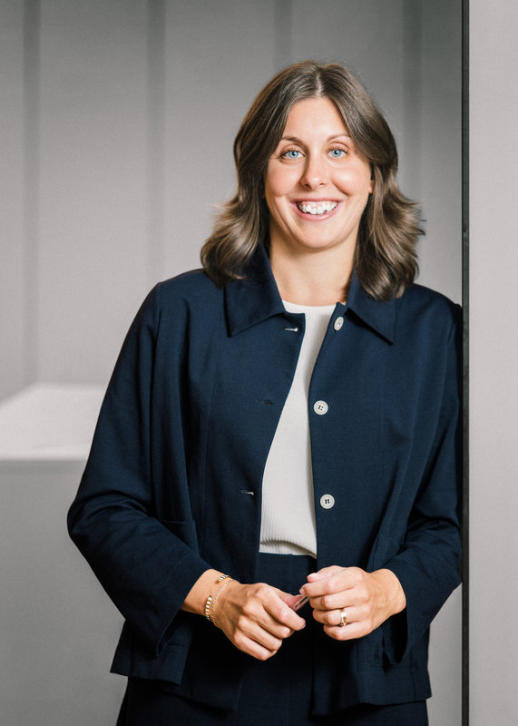 Mag<sup>a</sup>. Caroline Mayr
